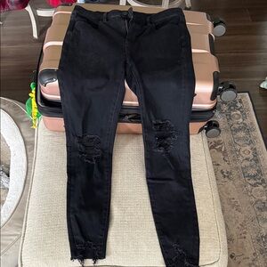 American Eagle Black Distressed Women’s Jeans